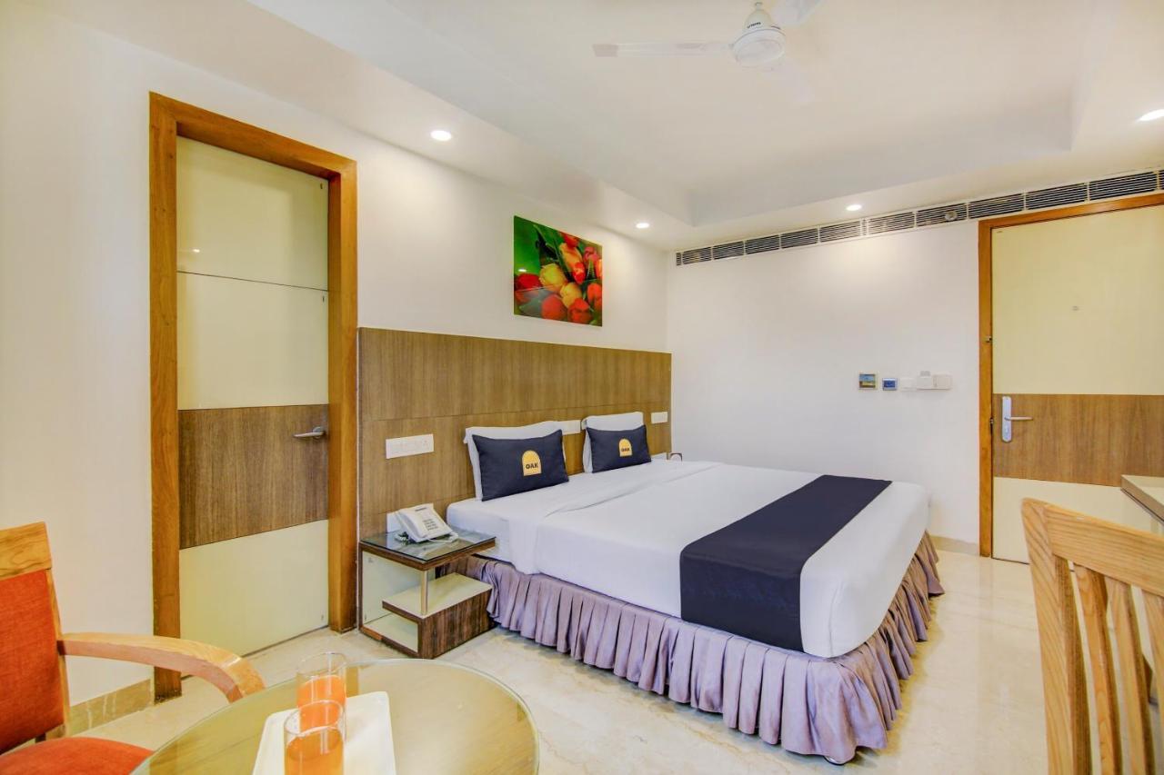 Townhouse Oak Safdarjung Hotel New Delhi Exterior photo